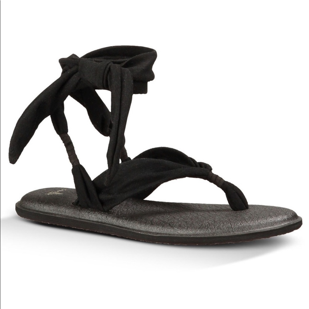 Sanuk tie up sandals NWOT